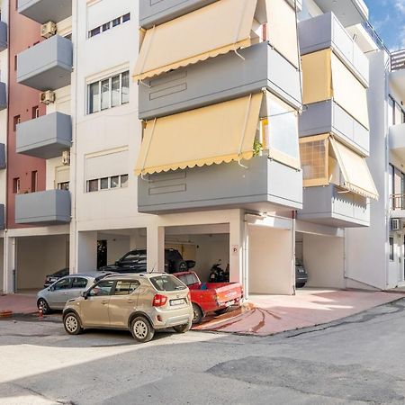 Bright & Modern Apt With View Iraklion Buitenkant foto